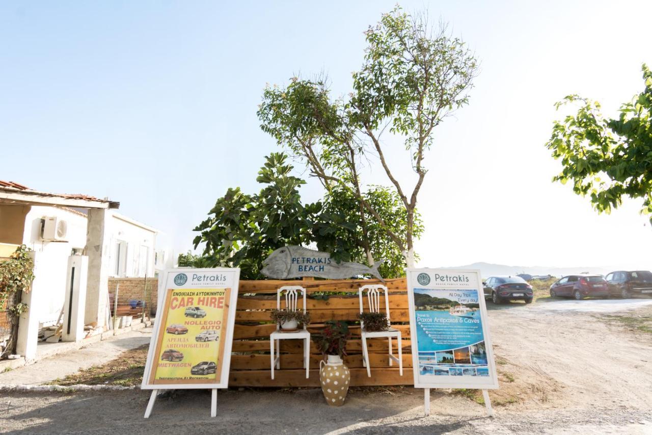 Petrakis Beach Lefkimmi  Ngoại thất bức ảnh
