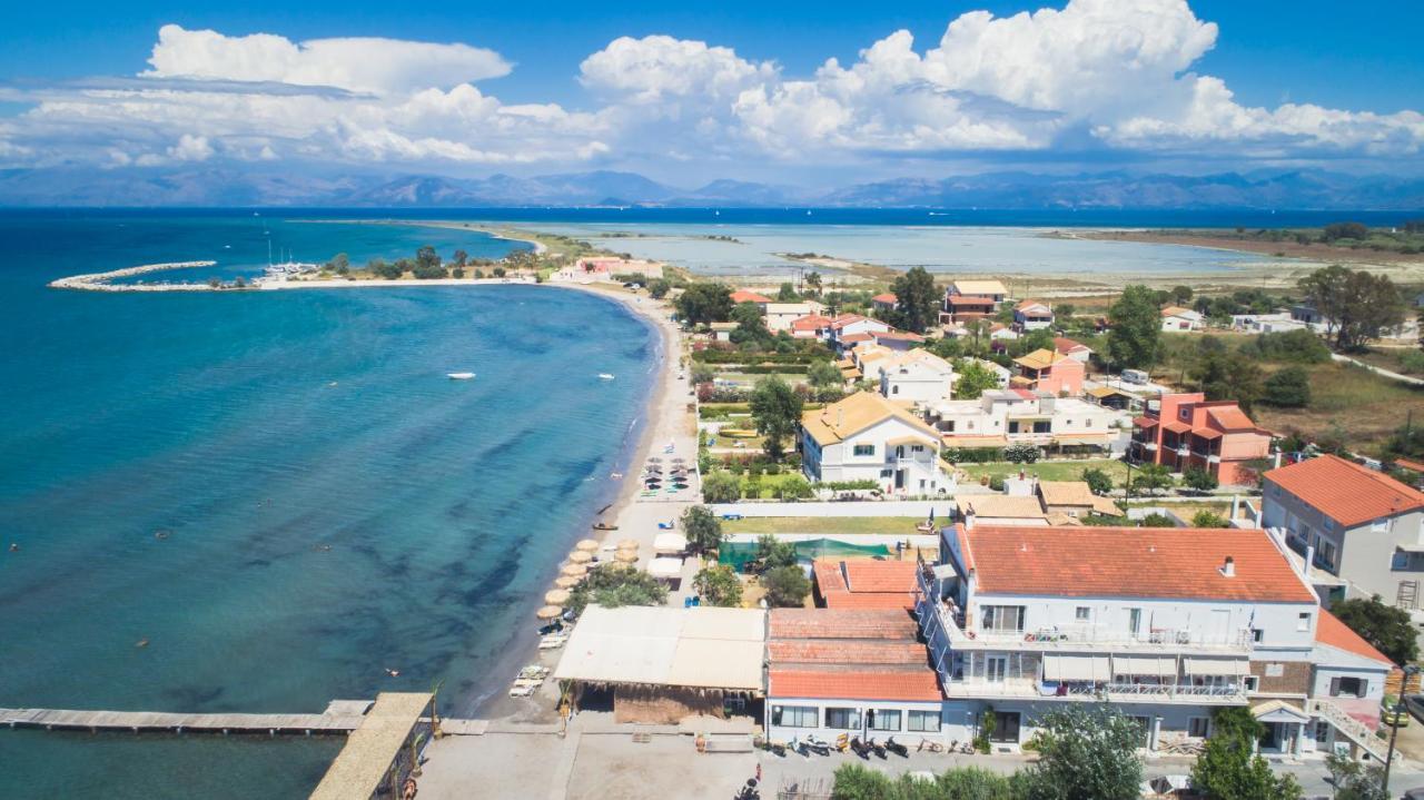 Petrakis Beach Lefkimmi  Ngoại thất bức ảnh