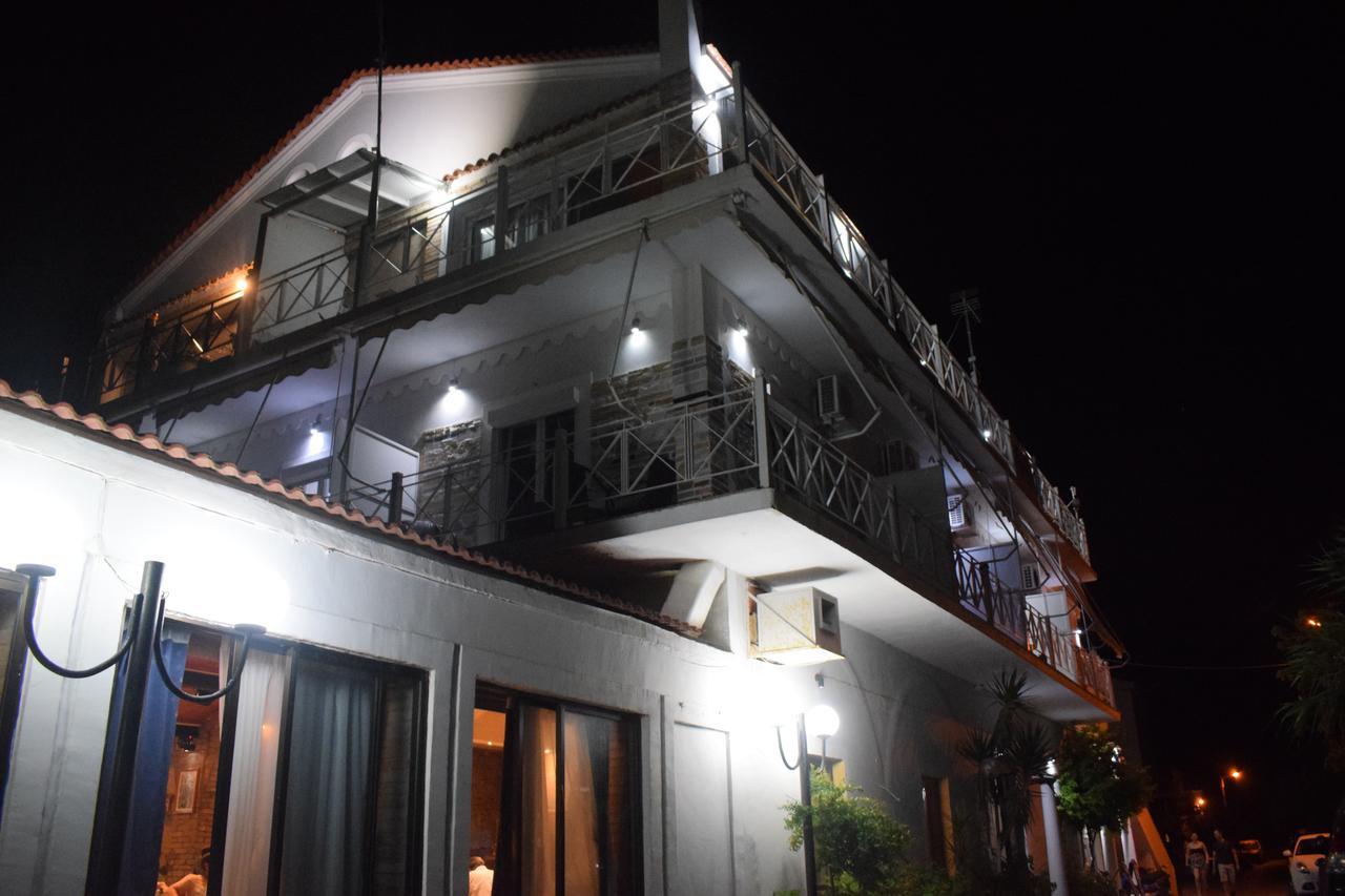 Petrakis Beach Lefkimmi  Ngoại thất bức ảnh